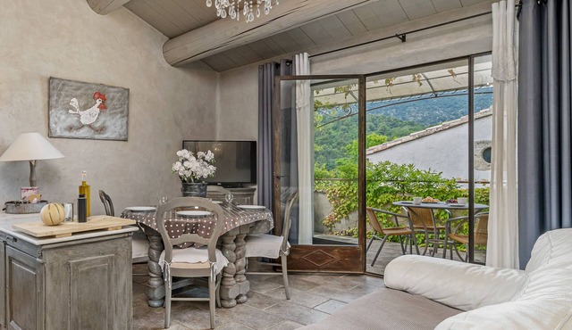 Loggia 7 Cyprès | Résidence Les Petitons