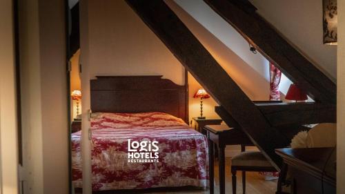 Logis Hôtel L'Orée des Charmes et son restaurant L'évYdenCe