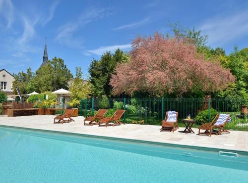 Logis Hôtel Auberge Du Centre Châteaux de la Loire