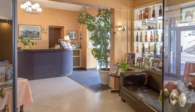 Logis hôtel de la Barque