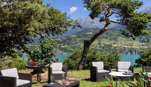 Logis Hôtel Eden Lac