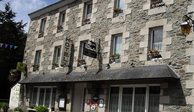 Logis Hôtel le Relais de l'Argoat