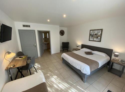 Logis Hôtel L'Oliveraie