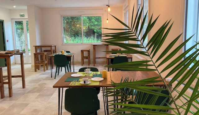 Logis Hôtel Les TILLEULS