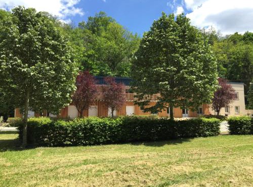 Logis Hôtel Les TILLEULS