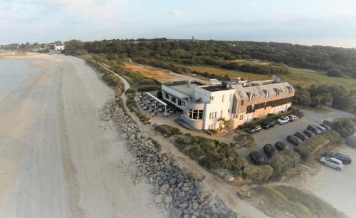 Logis Hôtel Les Mouettes Restaurant ERIN - Larmor Plage, Proche de LORIENT
