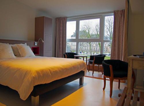 Logis Hôtel Les Pages