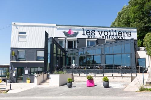 Logis Hôtel Les Voiliers