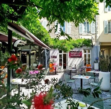 Logis Hôtel-Restaurant LE FONTARABIE