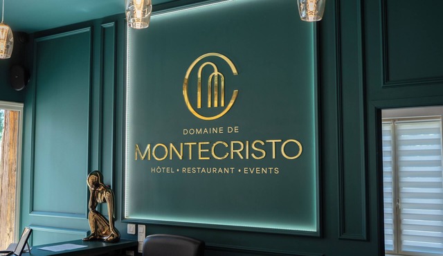 Logis Hôtel-Restaurant Domaine de Montecristo et Gîte l'Évasion Dantès