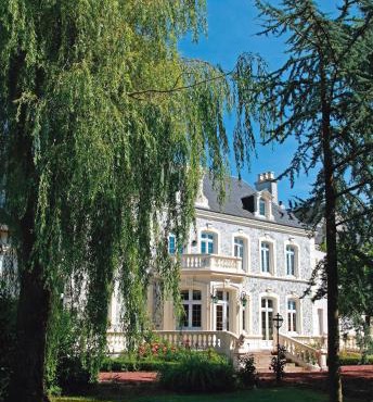 Logis Hôtel & Restaurant - Le Château Des Tourelles 3 étoiles