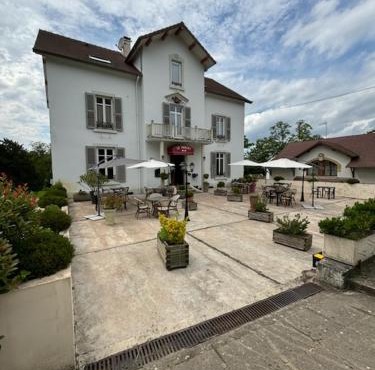 Logis Hôtel & Restaurant Le Parcey