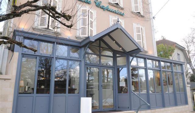 Logis Hôtel Restaurant Les Capucins