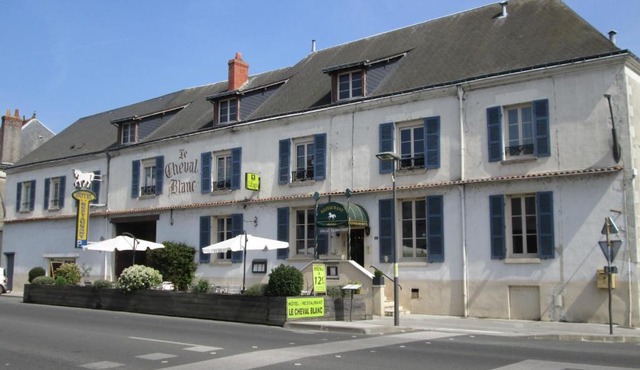 Logis Hostellerie Du Cheval Blanc