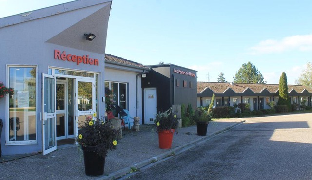 Logis Hotel des Portes de Meuse