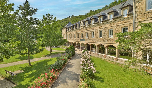 LOGIS HOTEL - L'HÔTEL DES BAINS