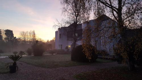 Logis Hotel La Croix du Sud