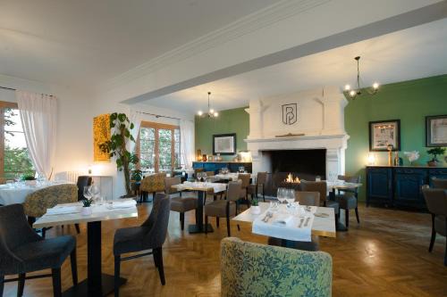 Logis Hotel Le Blason de Provence in Monteux