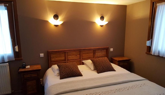 Logis Hotel Les Sapins