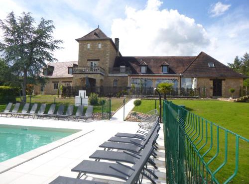 Logis hotel-restaurant les collines 59 route des crêtes