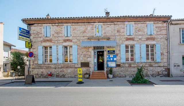 Logis Hotels - La Table d'Antan - Hôtel 2 étoiles et Restaurant