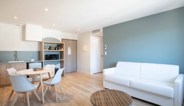 Logis les Cepages-Restaurant le Raisin