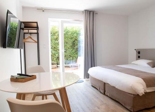 LOGIS LES CEPAGES/RESTAURANT LE RAISIN