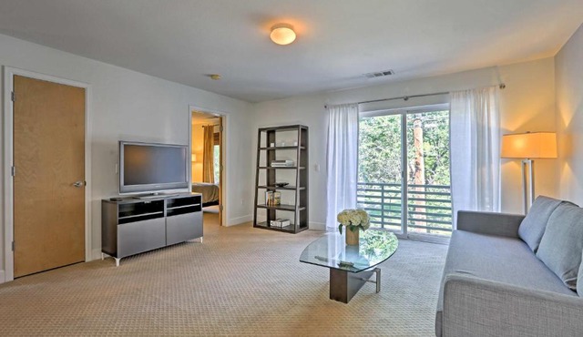 LoHi Apartment with Patio 1 Mi to Downtown Denver!