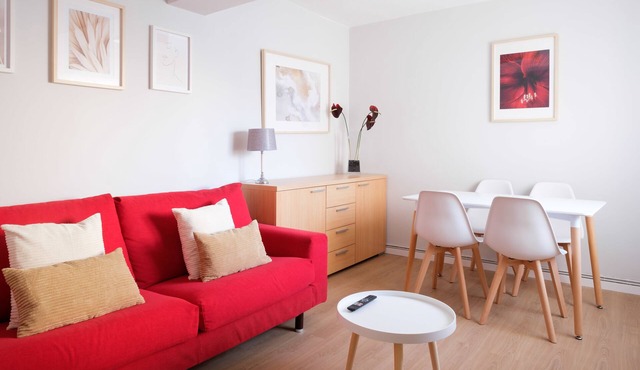 LOIRA SOLESMES: Tranquility and Comfort