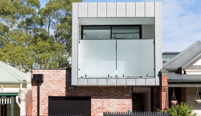 Lola - Three Levels of Style with Rooftop Terrace