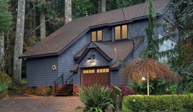 Lolowood Chalet - Modern Mt. Hood Forest Escape