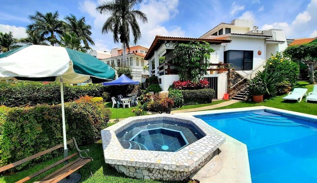 Lomas de Cocoyoc Panoramic House