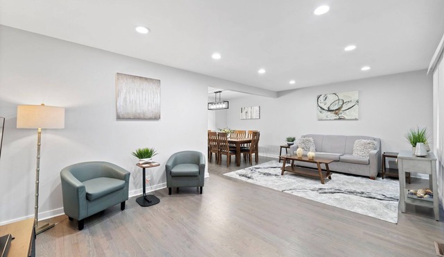 Lombard Rental - Central Ave