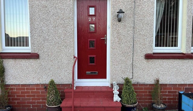 Lomond View Apartment - 2 bedrooms, wifi, parking