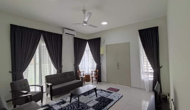 LOMPOI HOMESTAY Islam Guest