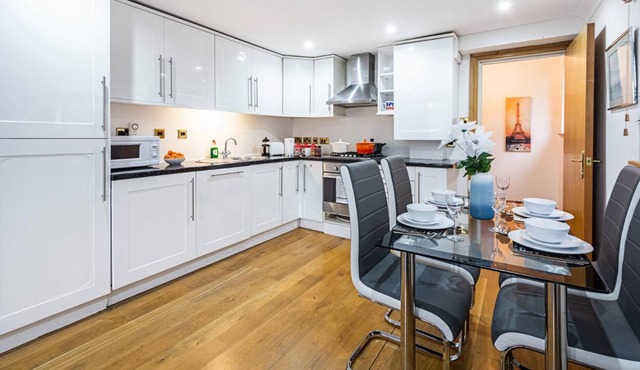 London 2 Bed Apartment With Free WiFi