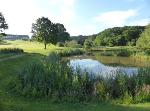 London Beach Country Hotel & Golf Club
