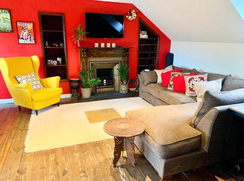 London Bedroom in secure leafy area