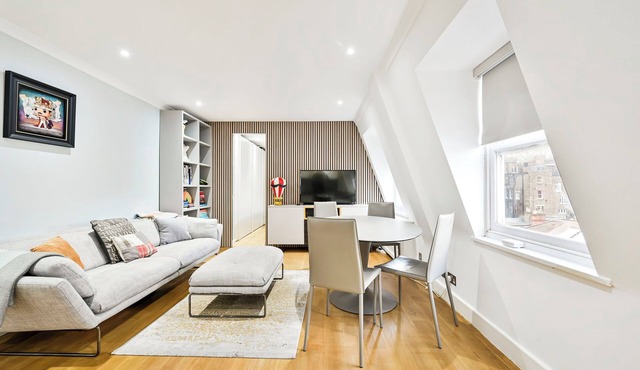 London Flat with Lift, Near Tube