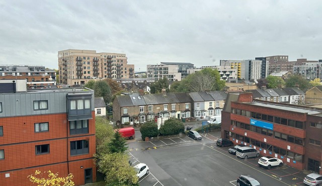 London Heathrow Apartment - Hayes & Harlington