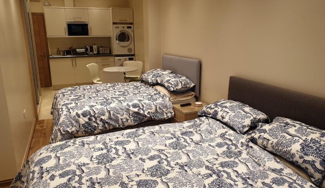 London Luxury Apartments 5 min walk from Ilford Station, with FREE PARKING & FREE WIFI