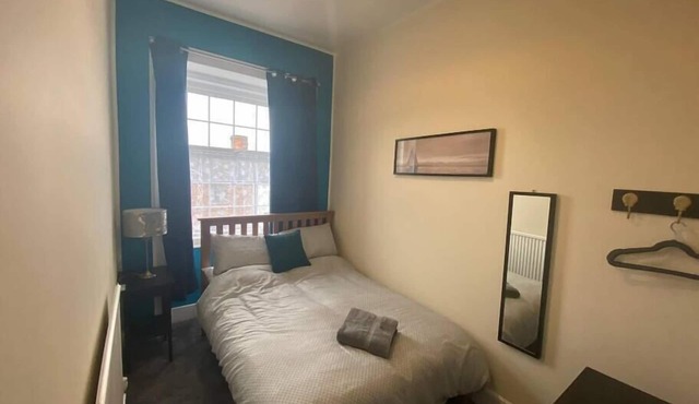 London Road Corporate House