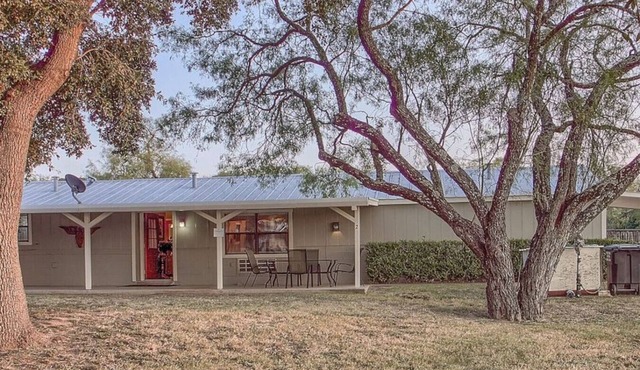 Lone Star Cabin No. 2 - Texas Hill Country