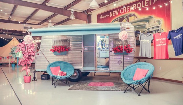 Lone Star Glamp Inn