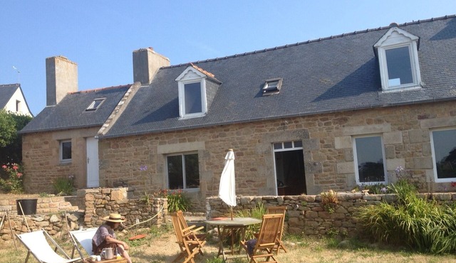 Longère Bretonne, vue Mer, à Proximité du Phare du Paon