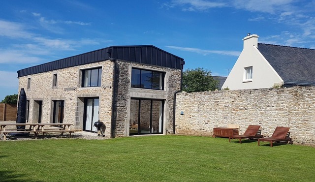 Longère (traditional long house) in Ploudalmézeau 6 people