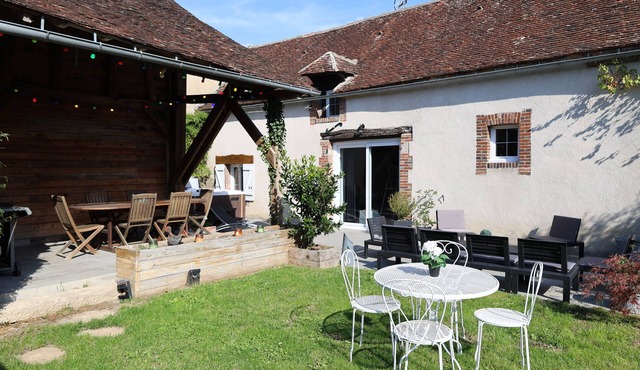 Longère L'Arche de Noé Jacuzzi, Balneo, fireplace and nature