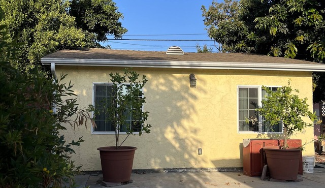 Long Beach Backyard Guesthouse
