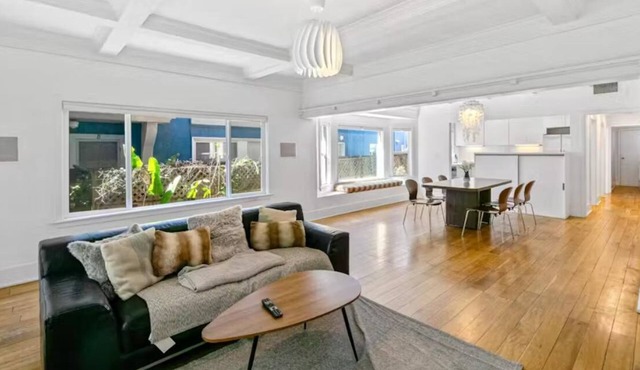 Long Beach Condo Home -Minutes Walk To The Beach
