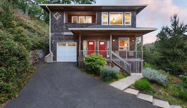 Long Board Loft - Pacific City